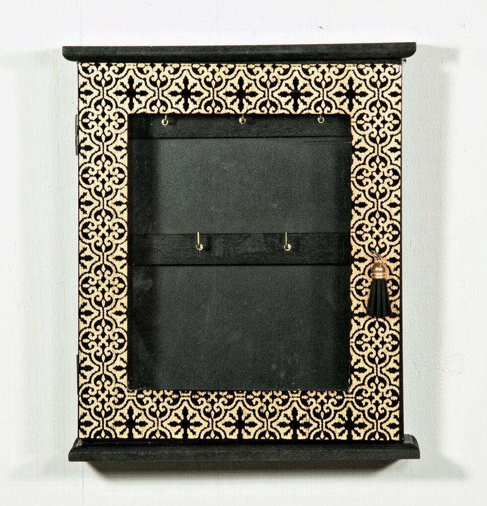 Nyckelskåp Hastings från Trademan på vit panelvägg