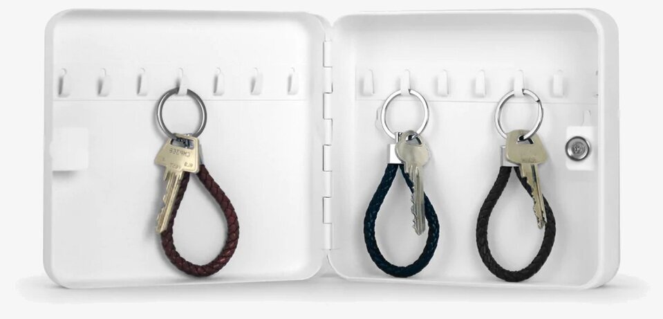 Nyckelskåp Vit från Solstickan i minimalistisk design