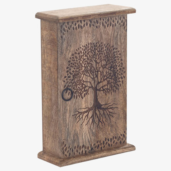 Bild av dekorativt nyckelskåp i trä med trädmotiv