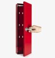 Key Cabinet Svart från Born in Sweden på vit vägg
